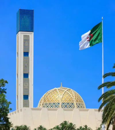 جولة في مسجد الأعظم بالجزائر العاصمة 🇩🇿 Thumbnail